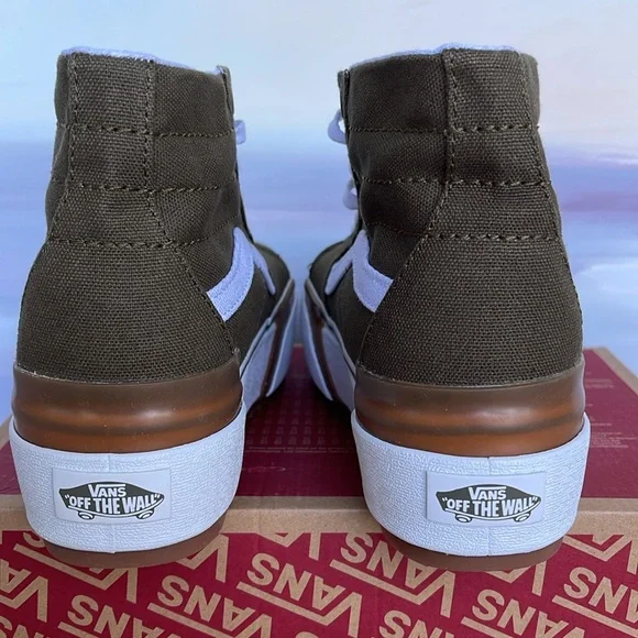 Vans WMNS Sk8-Hi Tapered
Canvas Dark Olive
VN0005U2D0L
Platforms Sneakers - Picture 13 of 16